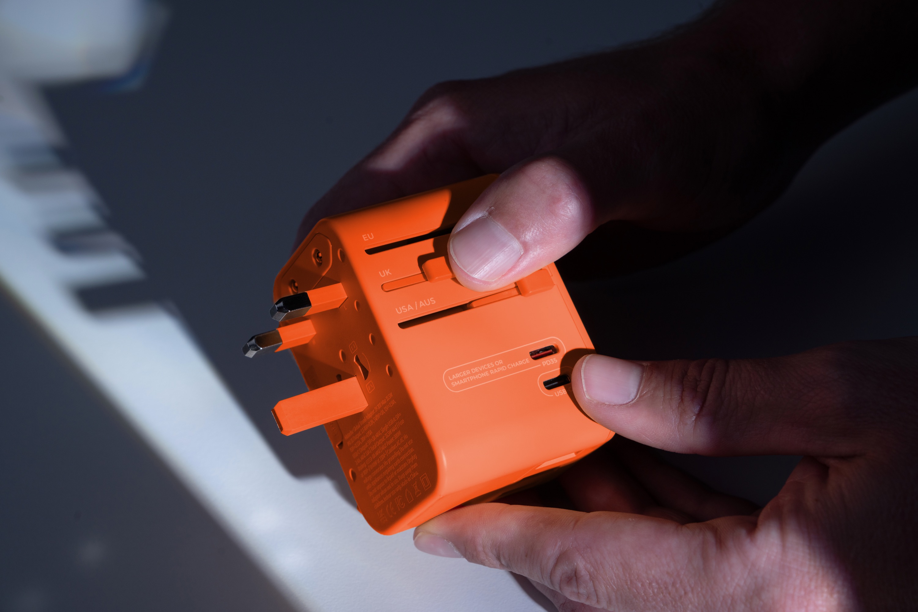 Adapter, Elektronik, Finger, Person, Stecker