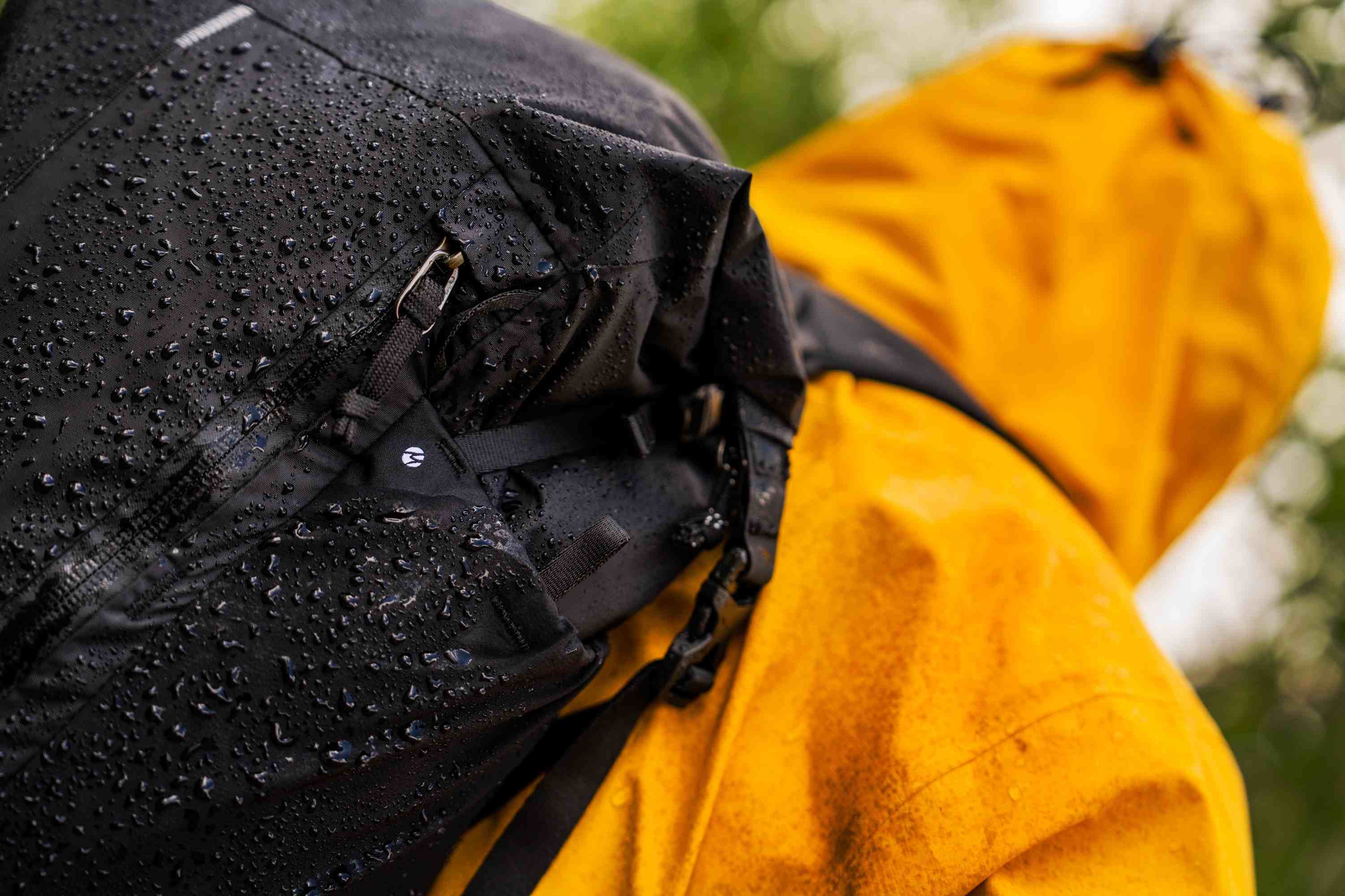 Rucksack, Regenkleidung, wasserdicht, schwarz, Reißverschluss