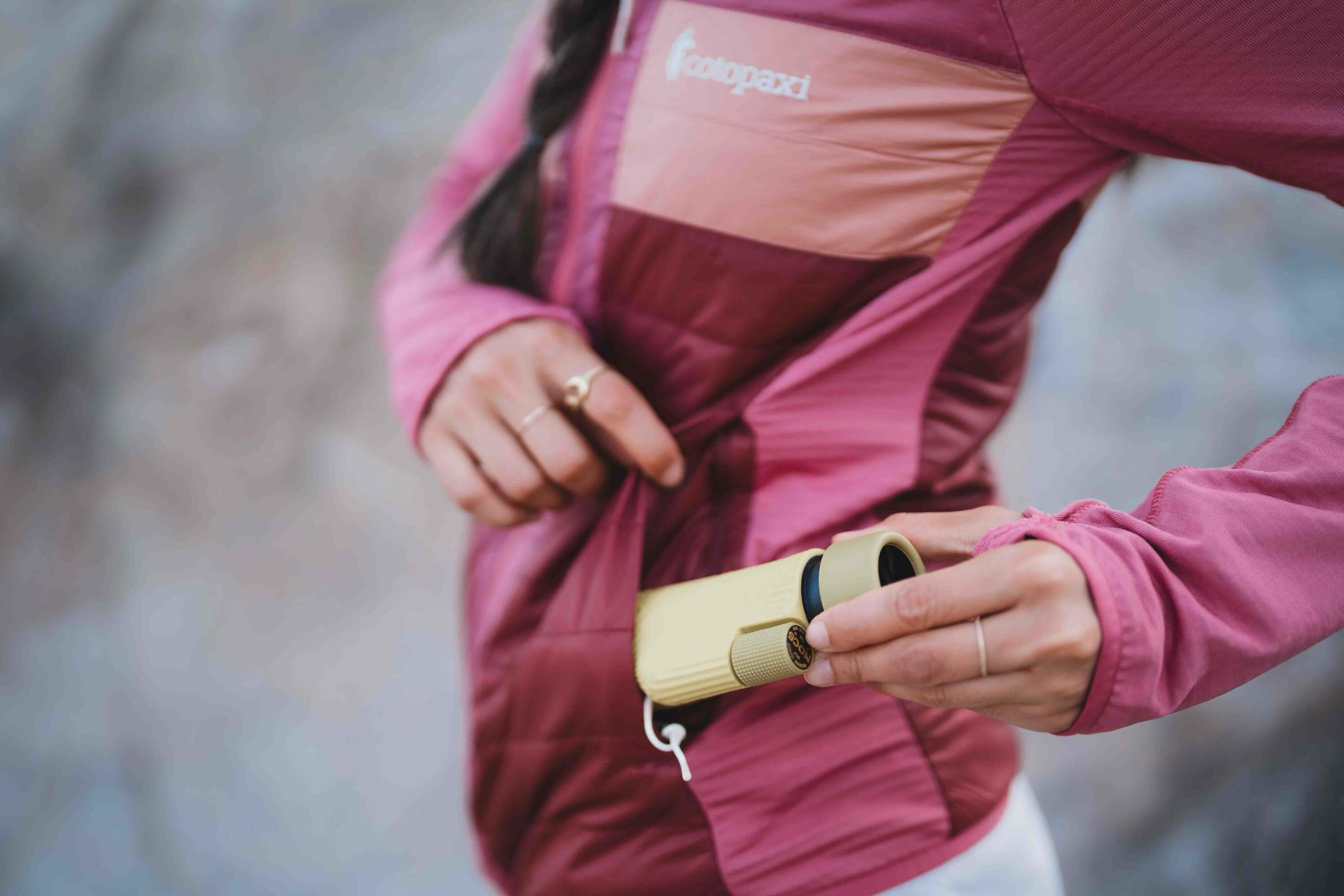 Outdoorjacke, Pinkjacke, Reißverschluss-Tasche, Kleines Gerät, Beige Tasche