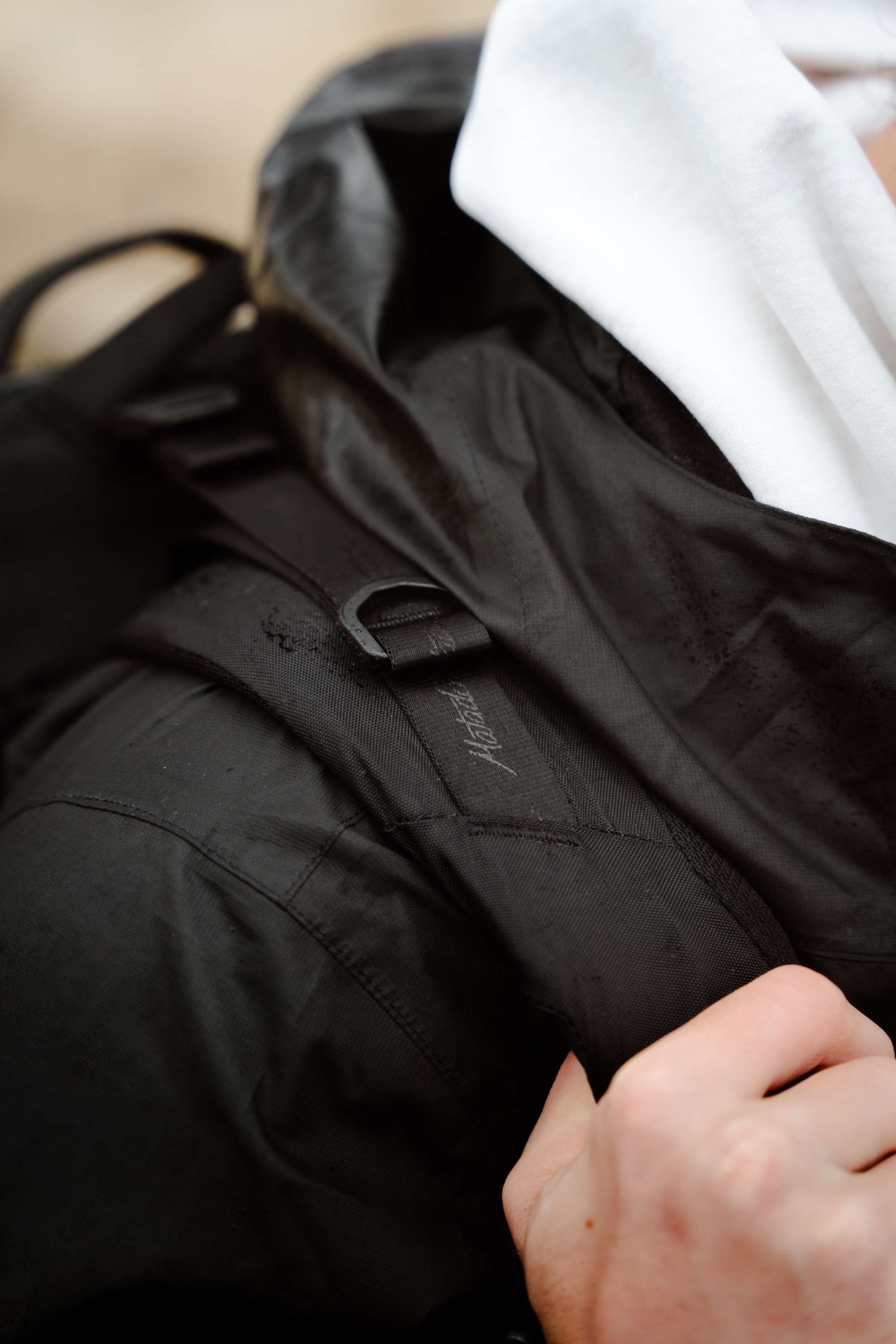 Herrenjacke, Hochwertiges Material, Schwarzejacke, Reißverschluss, Kragen/Schulterdetail