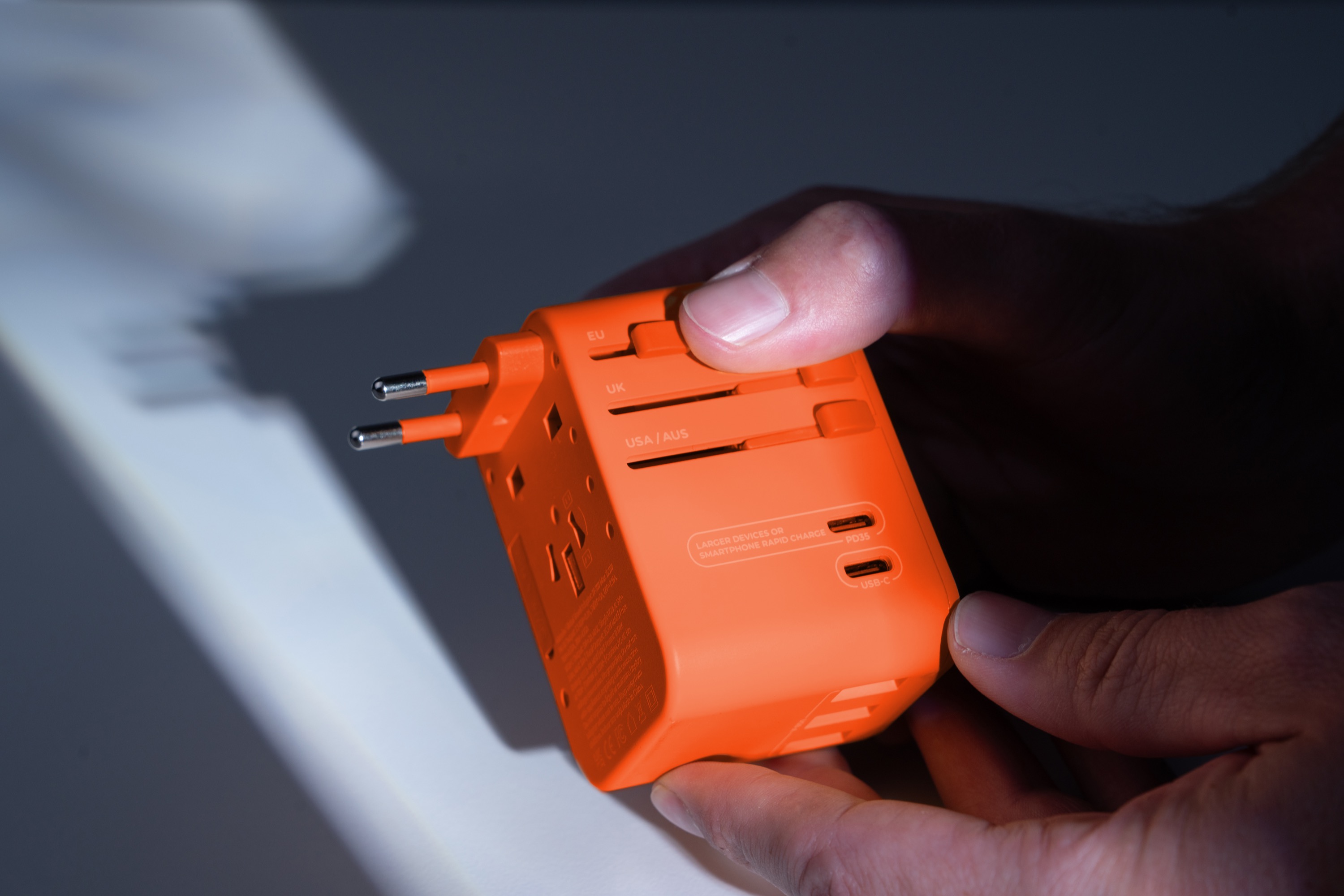 Adapter, Elektronik, Finger, Person, Stecker