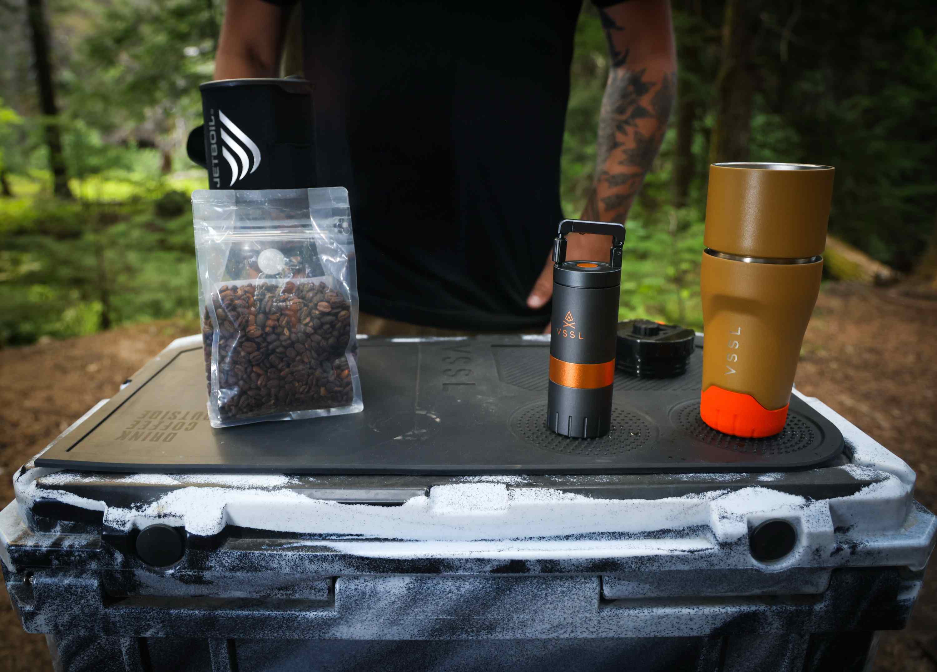Kaffee, Kaffeebohnen, Trinkflasche, Thermobecher, Koch-/Campingzubehör