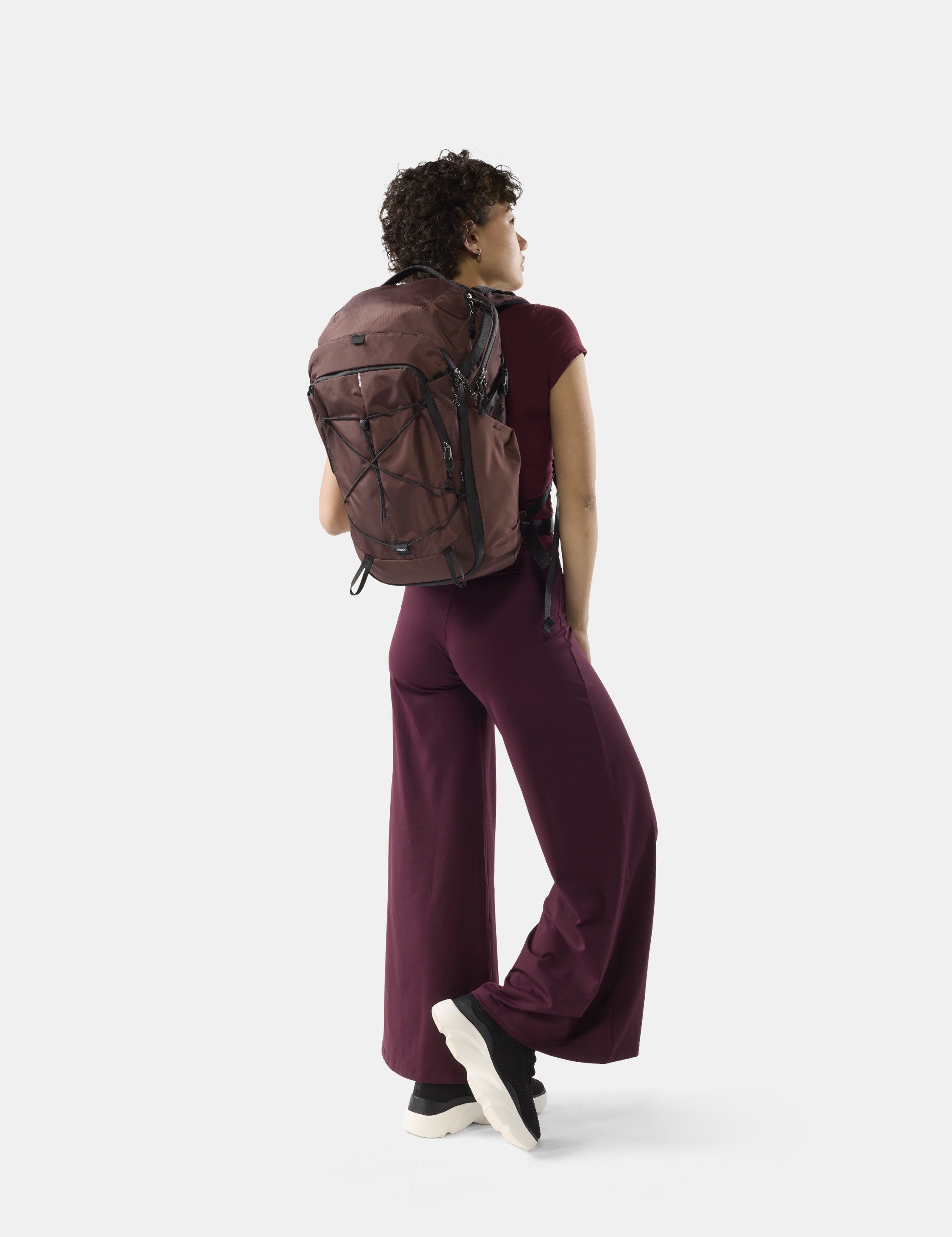 Rucksack, Backpack, Bergsteigen, braun, Weißer Schuh