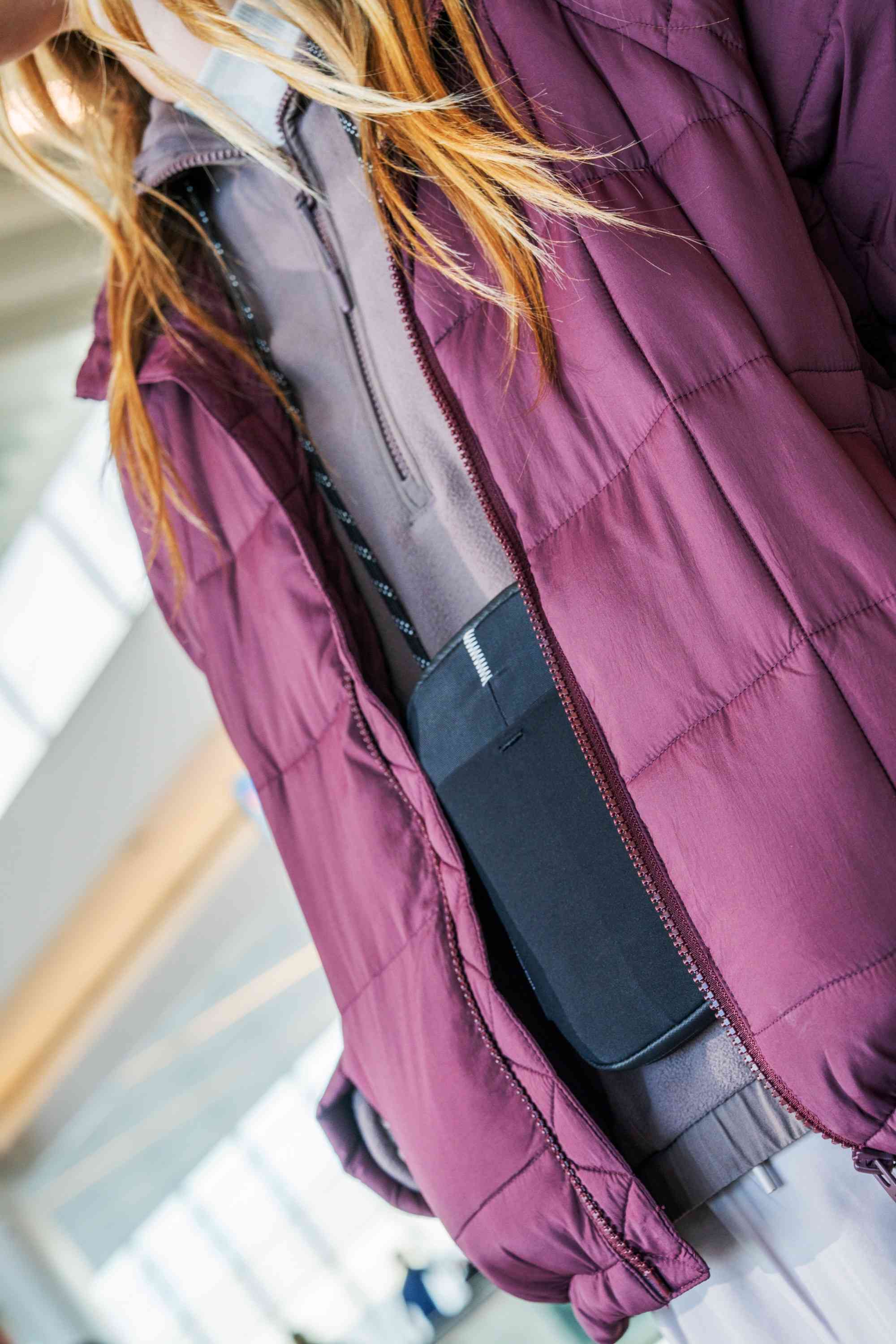 jacke, puffer, lila, reissverschluss, brusttasche