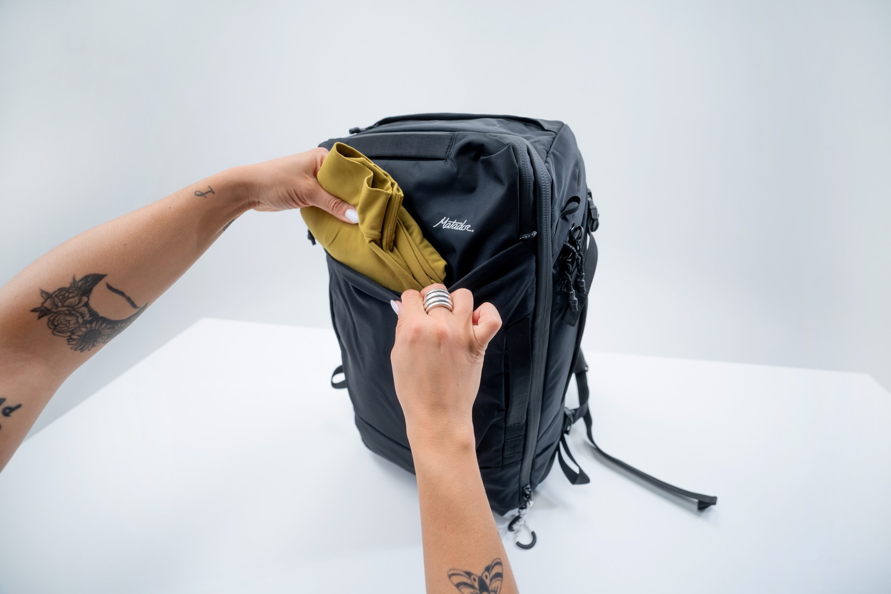 Tasche, Rucksack, Person, Haut, Tätowierung