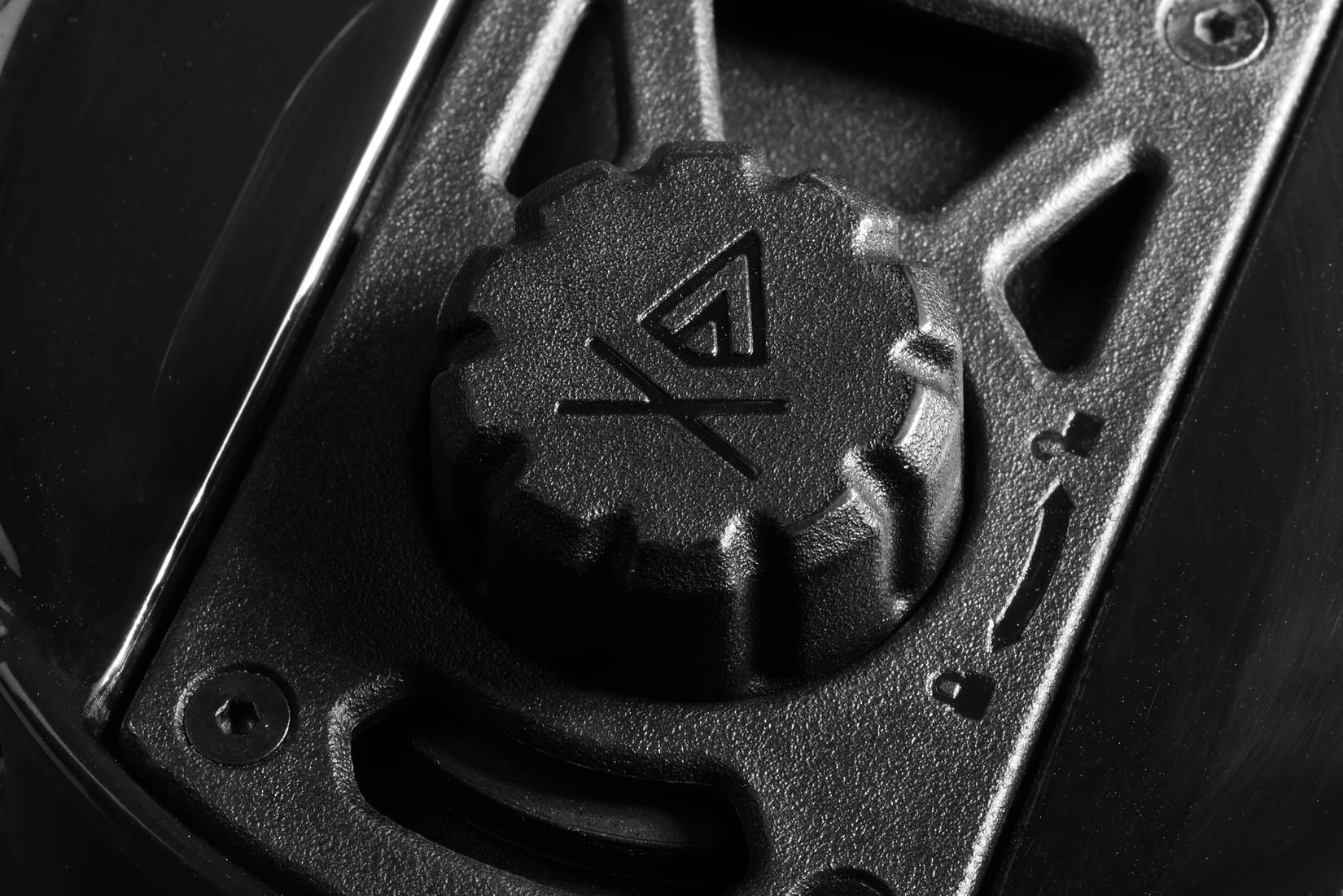 Fahrradpedal, Pedalplatten, schwarz, Metall, Drehmechanismus
