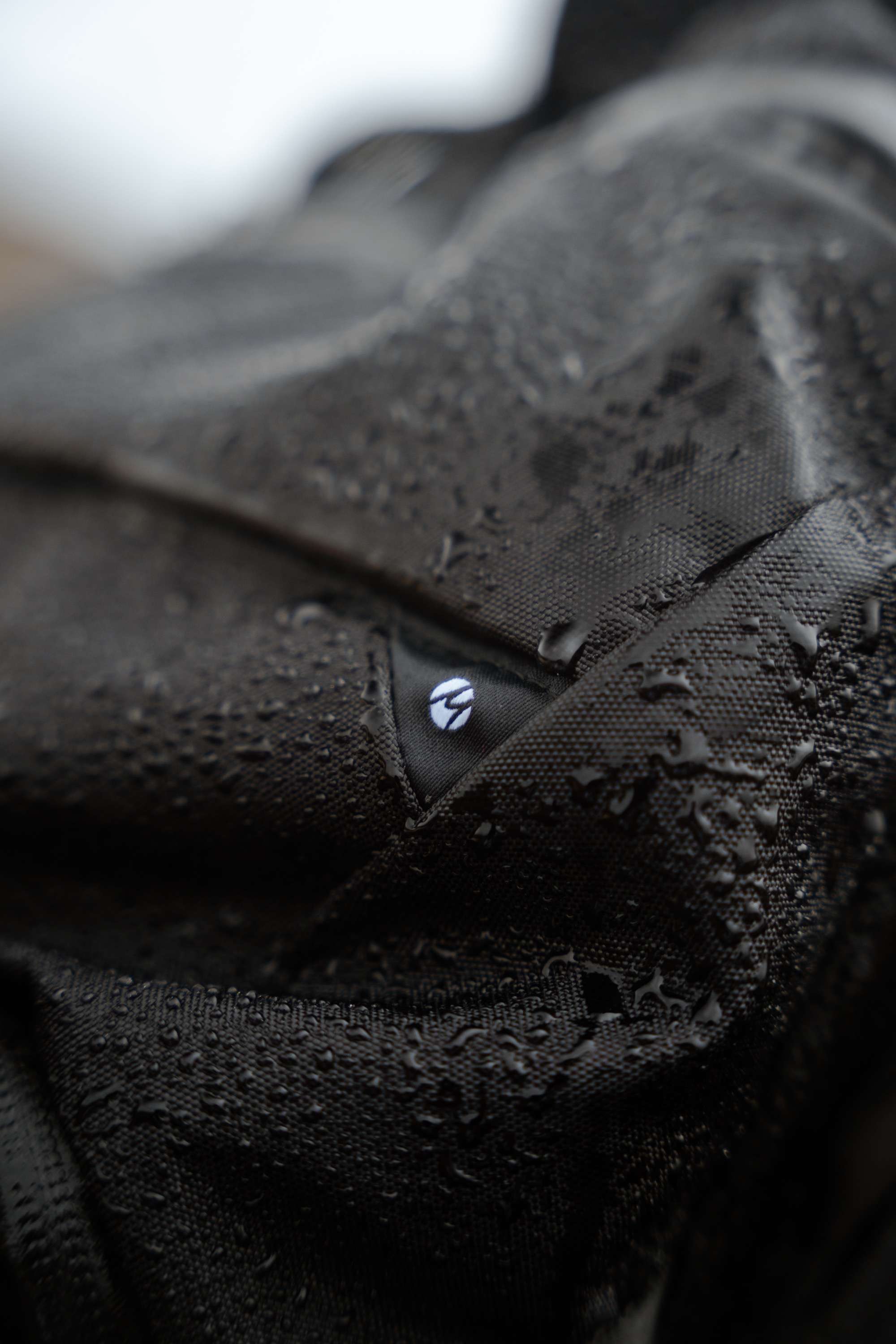 Nylon, Wasserdicht, Schwarz, Strukturgewebe, Kleines Logo