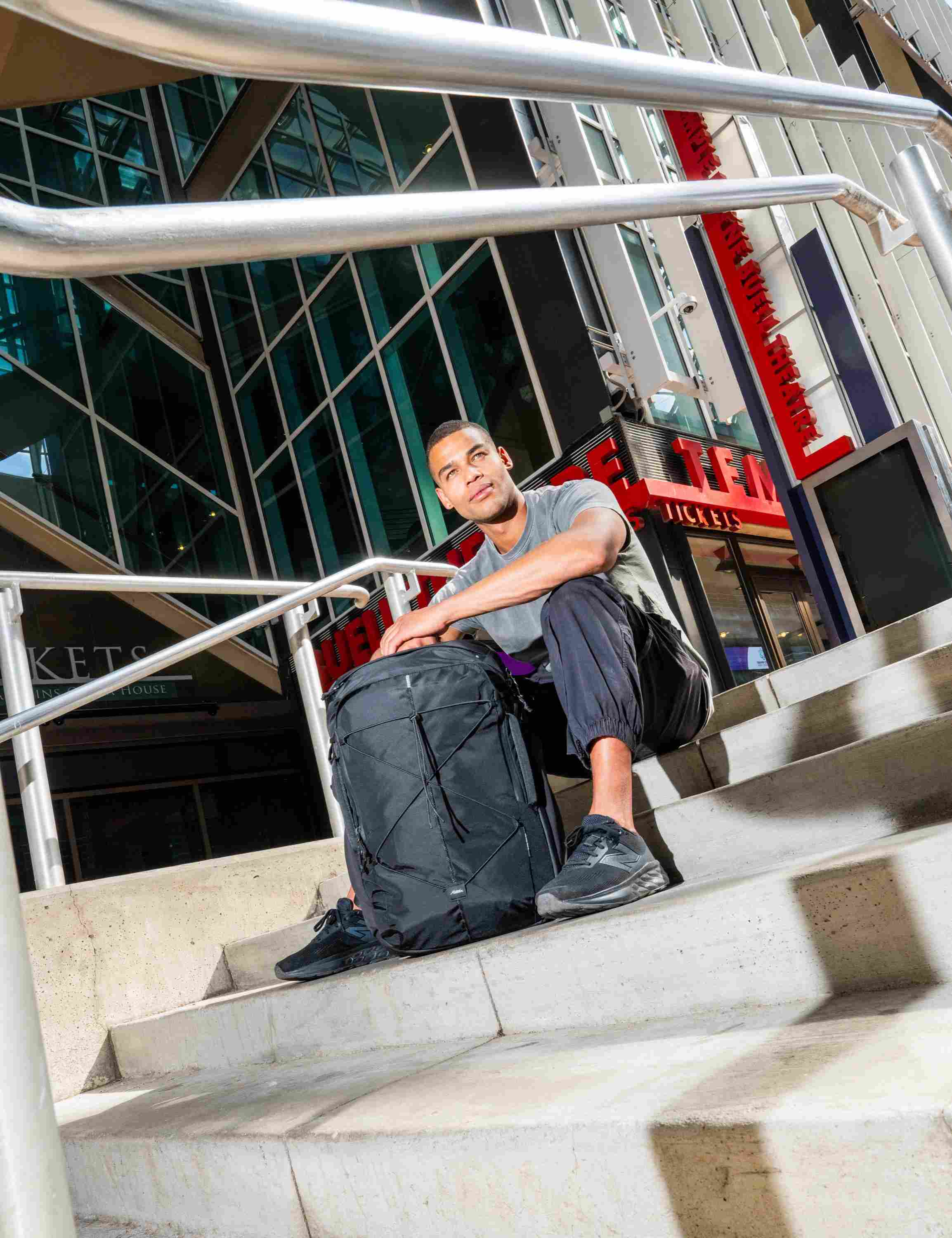 reistasche, Rucksack, Trolley, Reisekoffer, Stadtlandschaft